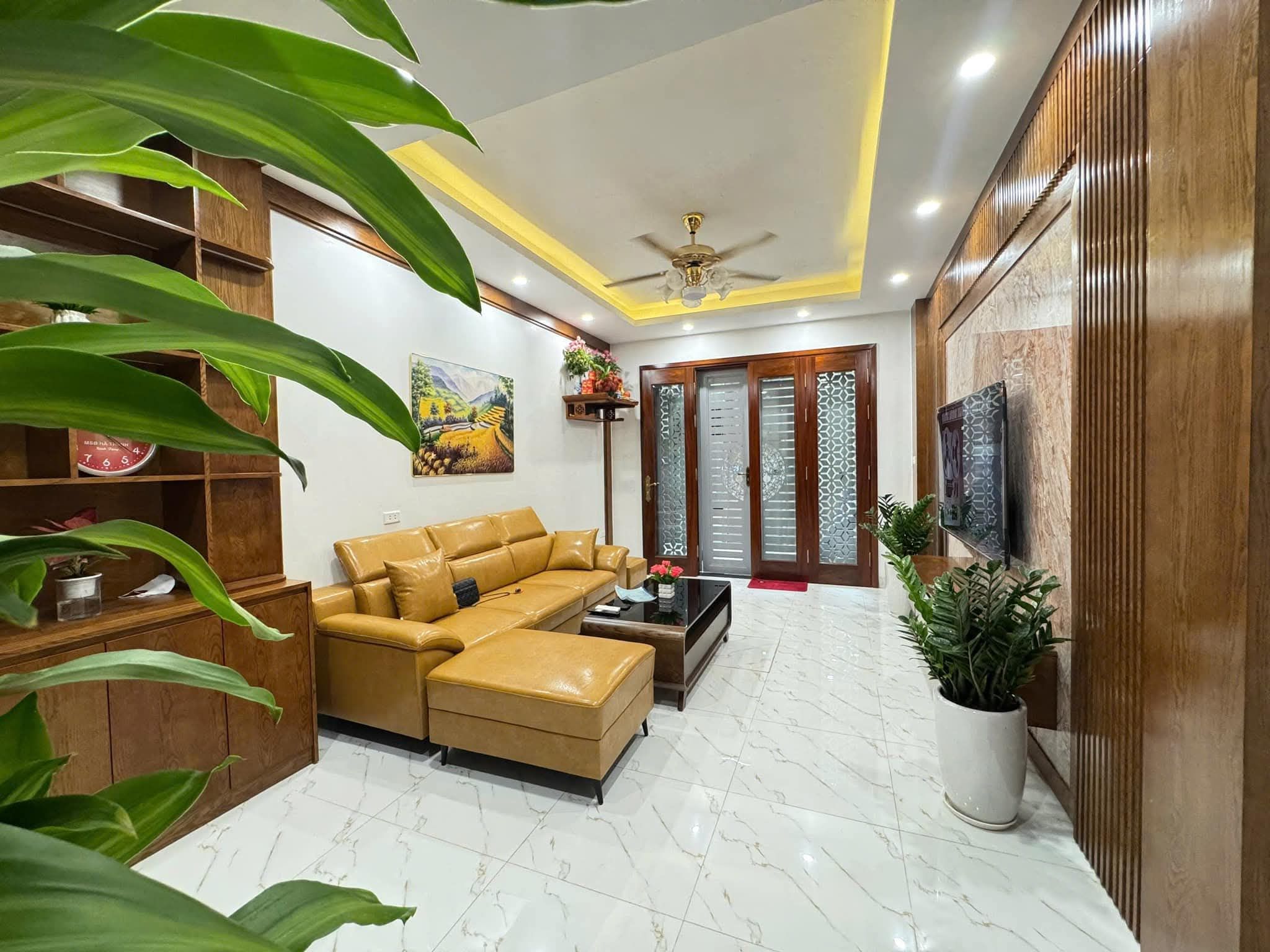 Bán nhà phố Trần Cung, Cầu Giấy, Hà Nội 38m, xây 7 tầng thang máy, giá 10.8 tỷ.