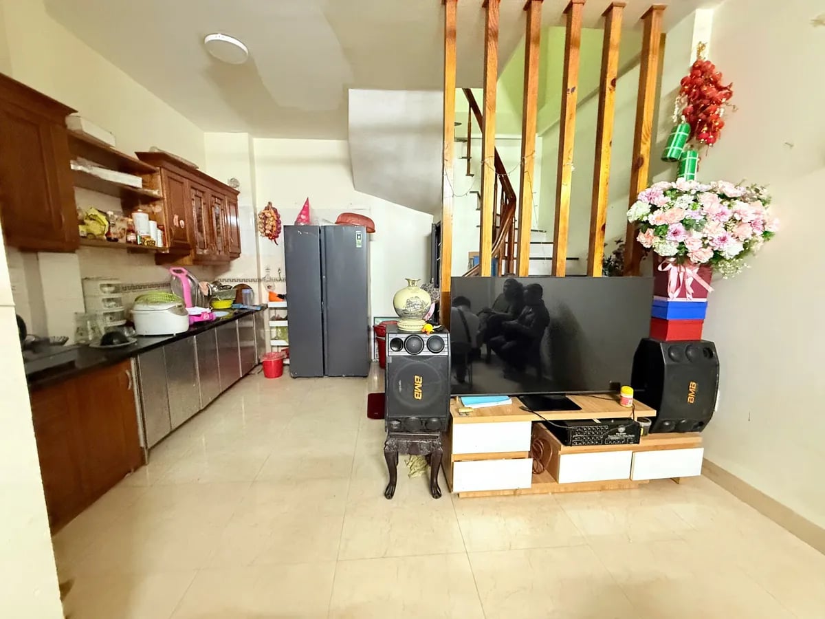 Hiếm! Bán nhanh siêu phẩm ngõ ô tô Định Công Hạ 45m2, 5 tầng, 6.4 tỷ