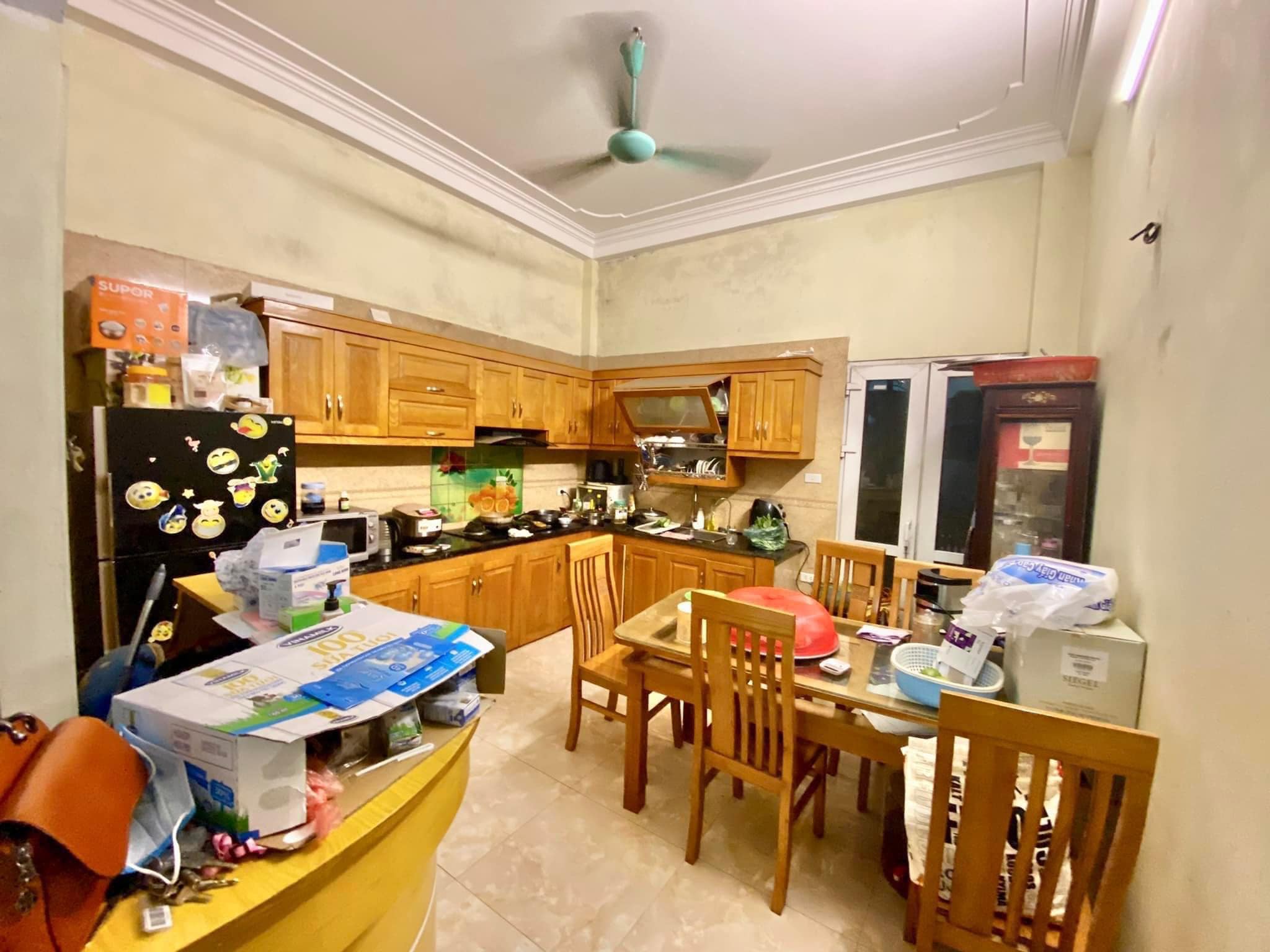 42m2
