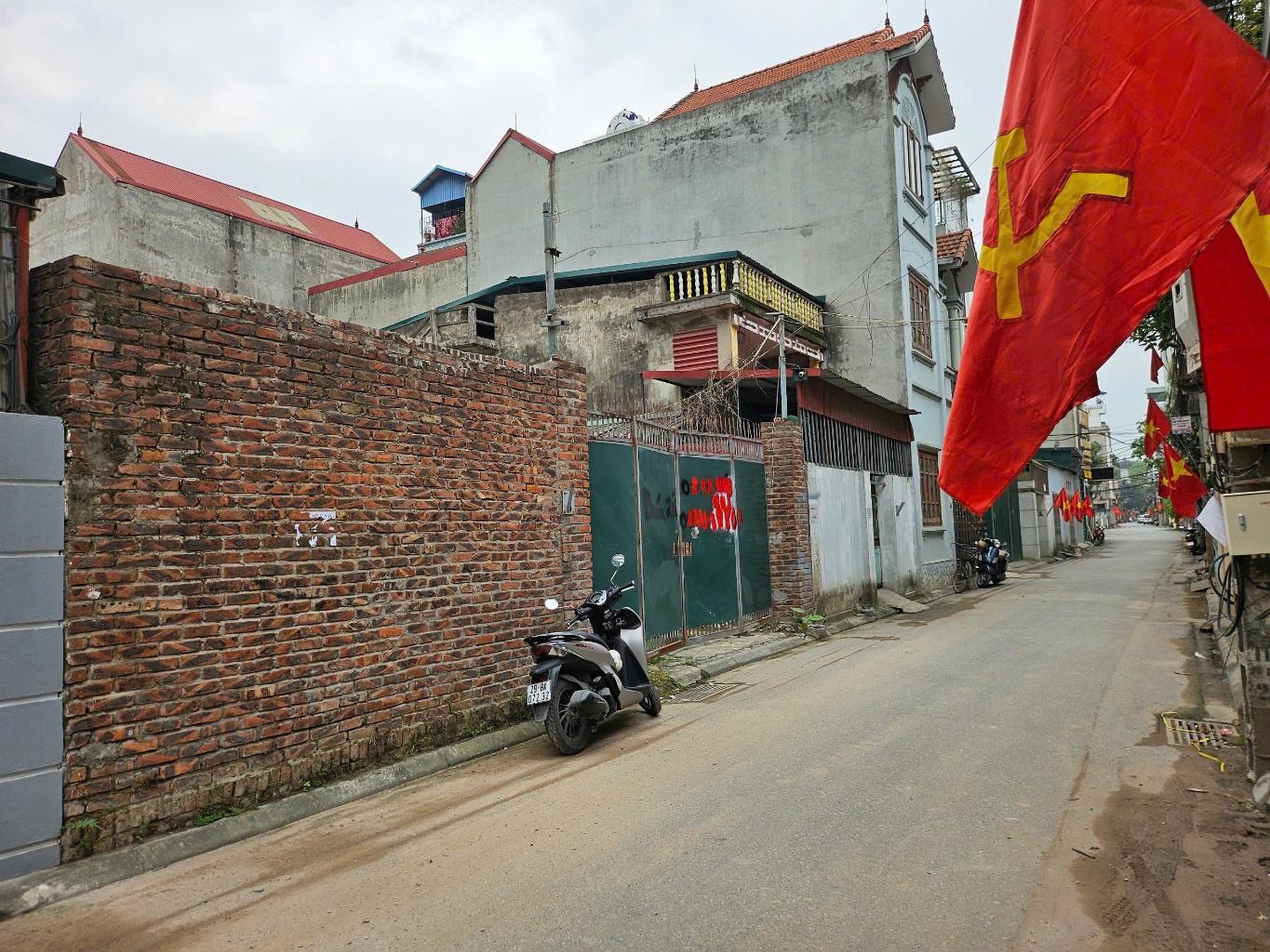 NGUYỄN LAM,LONG BIÊN 50 tỷ 230m MẶT TIỀN 10m CÁCH 1 NHÀ RA MẶT PHỐ