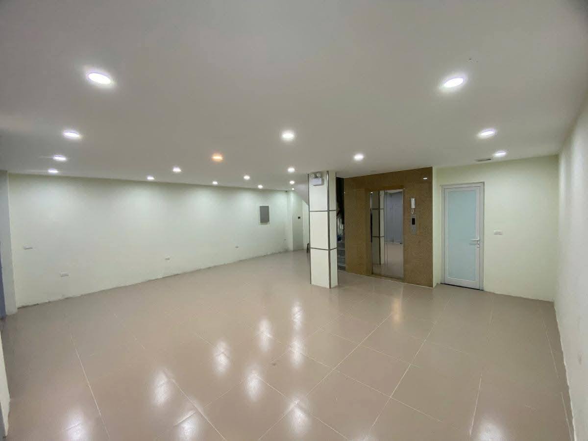 BÁN GẤP Tòa chung cư mini diện tích 65m, xây 7 tầng thang máy, mặt tiền 7m, giá 23 tỷ phố Xuân La, Tây Hồ, Hà Nội