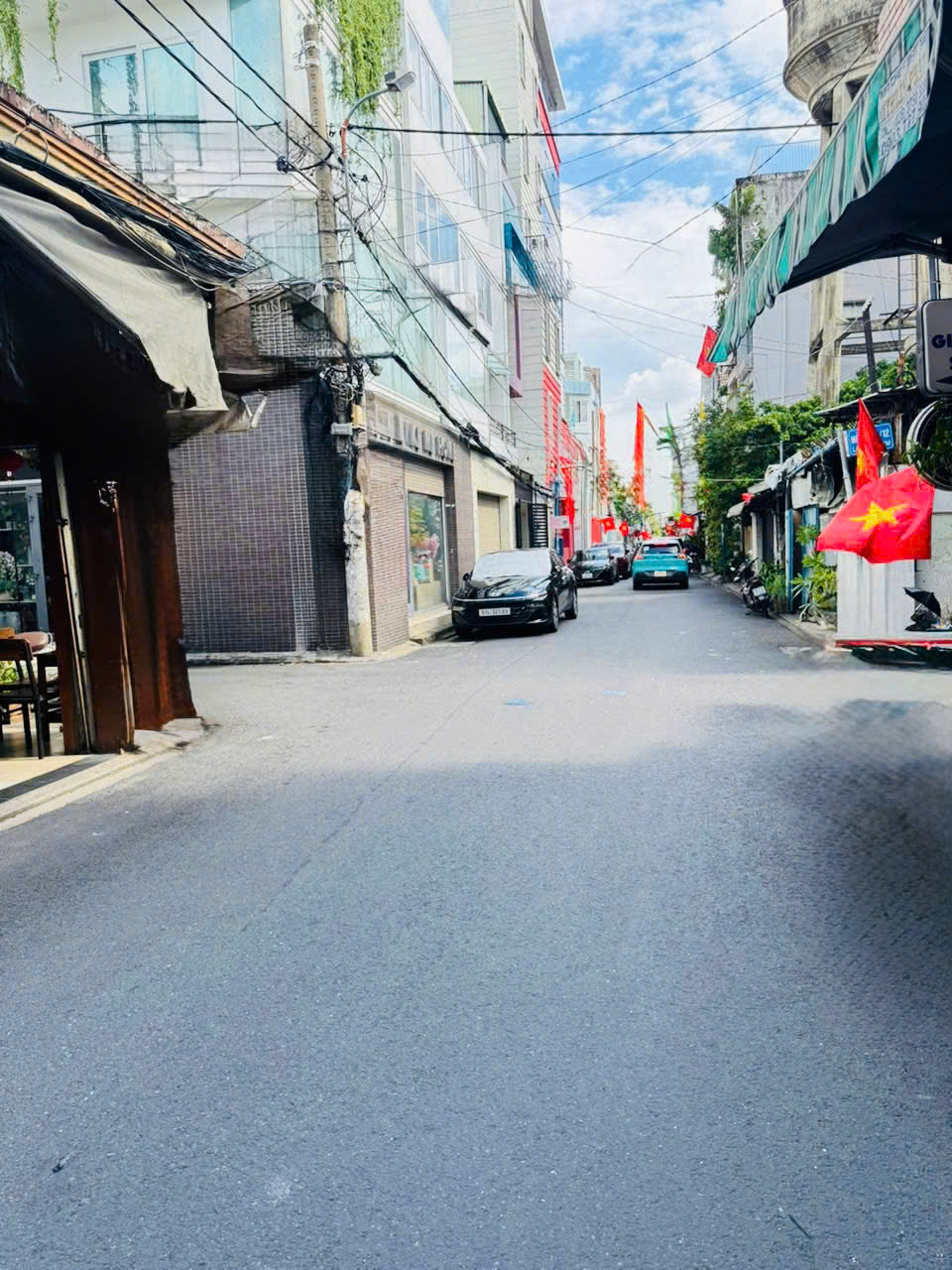 SIÊU PHẨM 2 TẦNG ĐẸP LUNG LINH – MT THỤT LÊ VĂN SỸ – TẶNG FULL NỘI THẤT – HXH TO 8M