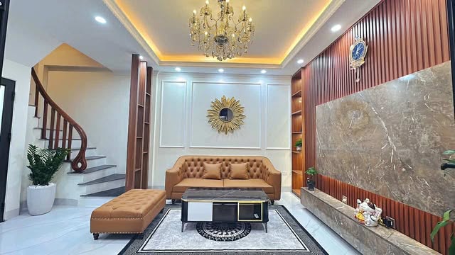 BÁN NHÀ BÁT KHỐI TƯ ĐÌNH 35M2 5 TẦNG, Ô TÔ ĐỖ CỔNG, THÔNG SỐ SIÊU XINH 6.X TỶ