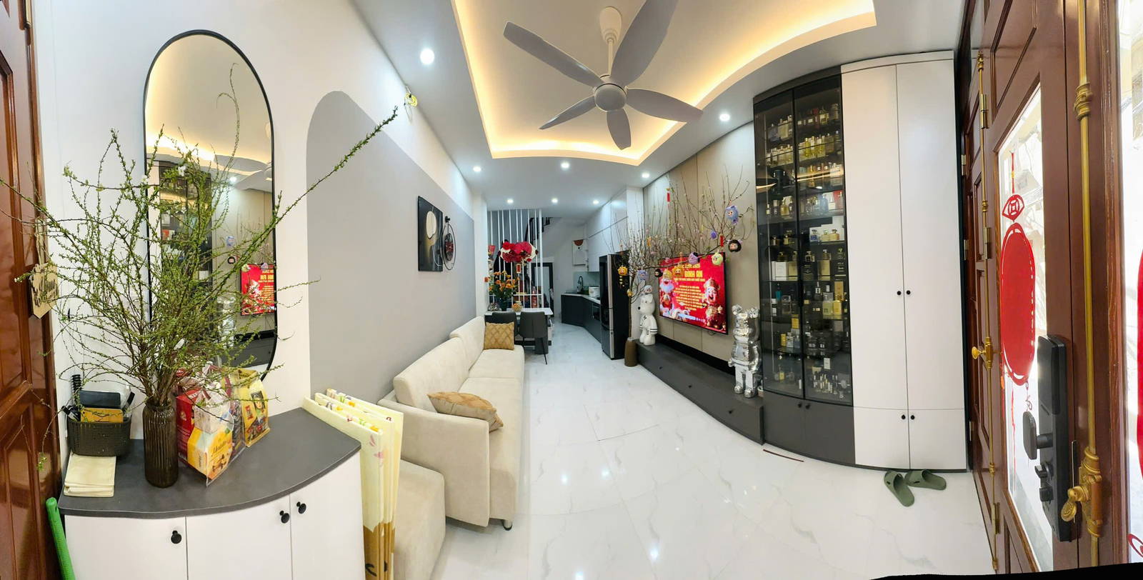 NHÀ ĐẸP HOÀNG MAI - 32M- 5 TẦNG- NHÀ ĐẸP - KHÁCH VỀ XÁCH VALI VÀO Ở NGAY