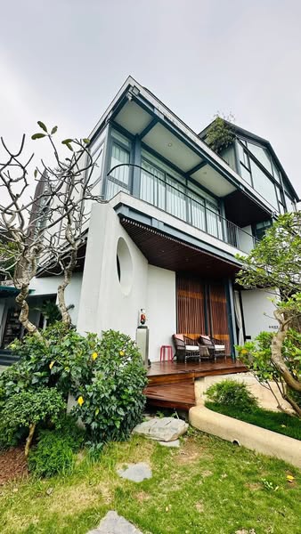 BIỆT THỰ VIEW SÔNG LONG BIÊN-ĐẲNG CẤP NGHỈ DƯỠNG-ĐẦU TƯ SINH LỜI-"CỨU" CHỦ NHÀ NGAY KHÁCH ƠI!
