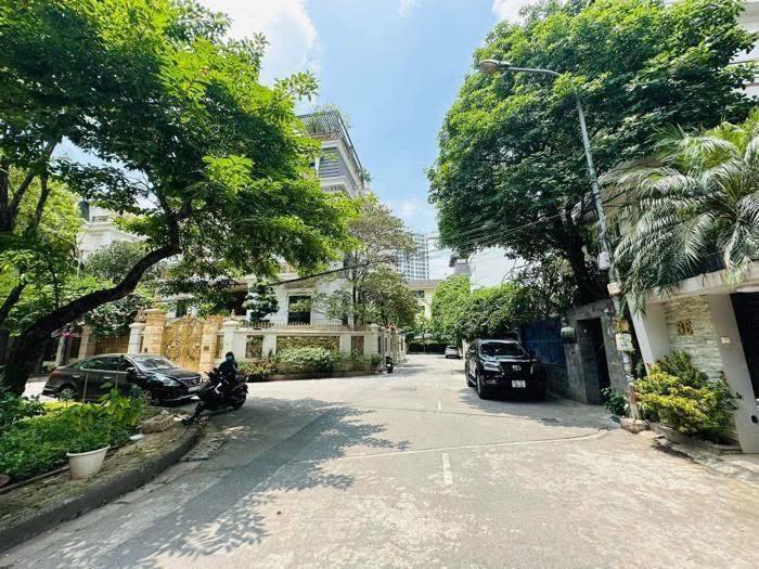 Biệt thự đẳng cấp trung tâm Ba Đình – 102m² mặt tiền 7m, chỉ 32 tỷ