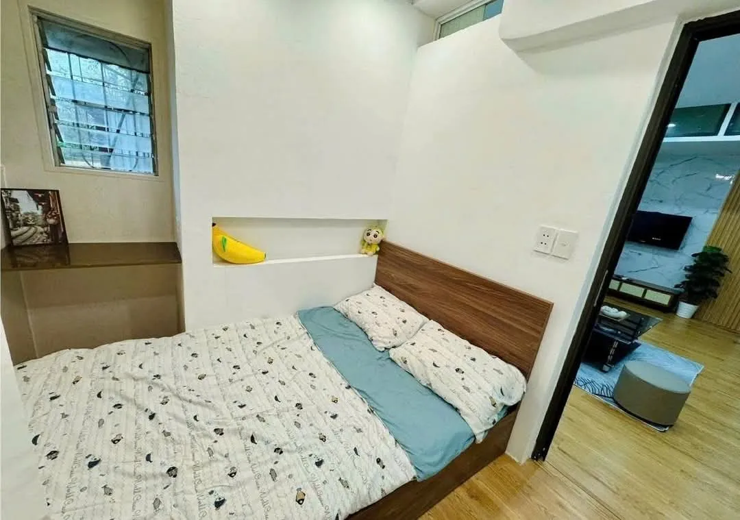 BÁN CĂN CCMN TRẦN DUY HƯNG NGÕ THÔNG KINH DOANH 5T 11P 60TR/T