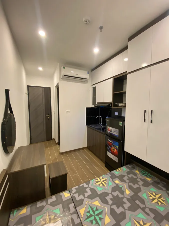 BÁN CĂN CCMN DỊCH VỌNG TT CẦU GIẤY 6 TẦNG THANG MÁY 18 PHÒNG 2 THOÁNG