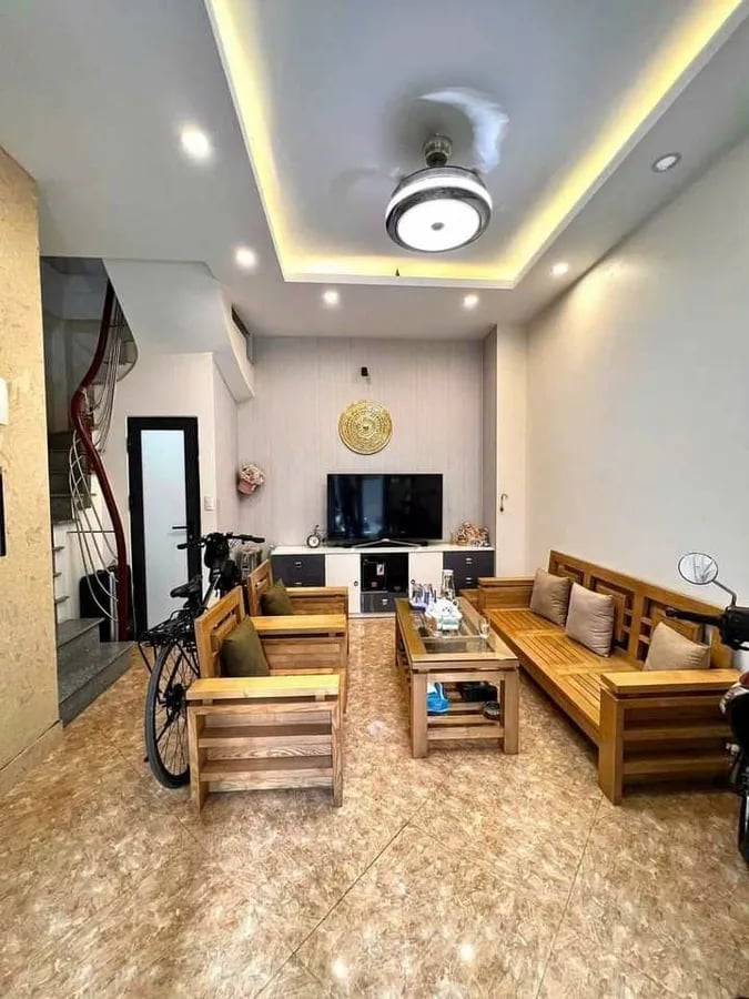 BÁN HÀNG HIẾM KIM NGƯU, THANG MÁY, Ô TÔ, 6.5 TỶ – DÒNG TIỀN CỰC ĐẸP!