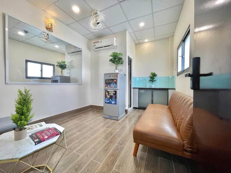 Siêu phẩm CHDT dòng tiền 24 tr - Nơ Trang Long - 5 tầng - 7PN- Sổ A4 - hẻm thông 3m - pháp lý chuẩn