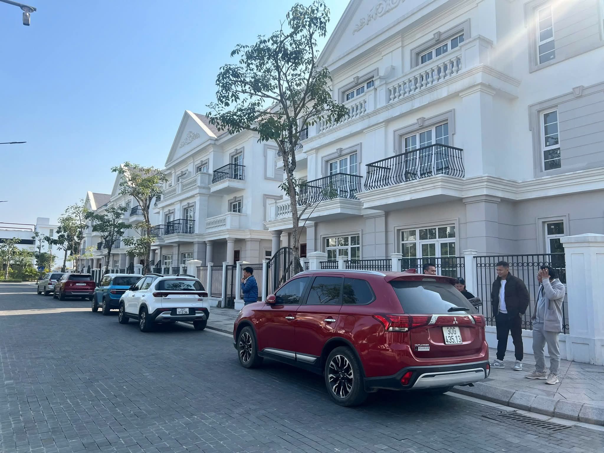 Liền kề 75m2 15 tỷ cạnh hồ 31 ha Gia Lâm 0931711838 Eurowindow Twin Park