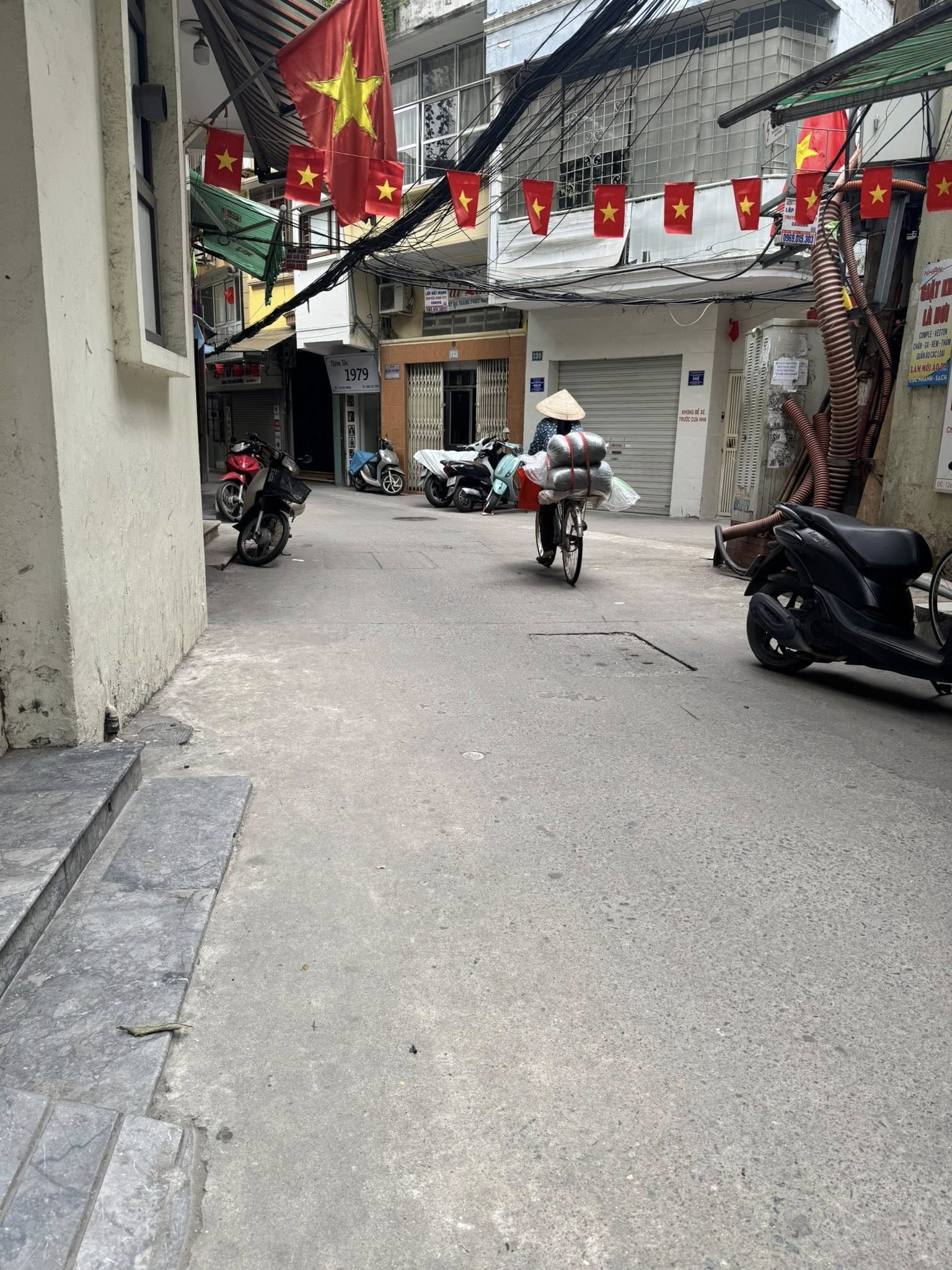 BÁN NHÀ SIÊU ĐẸP – TÔN ĐỨC THẮNG, ĐỐNG ĐA – TRUNG TÂM – GIÁ CHỈ 7,89 TỶ!