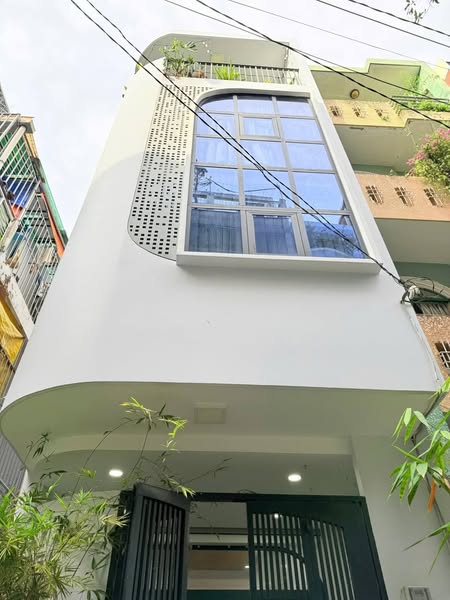 Nhà HXH Đường 3 Tháng 2 Quận 10 Phường 11.