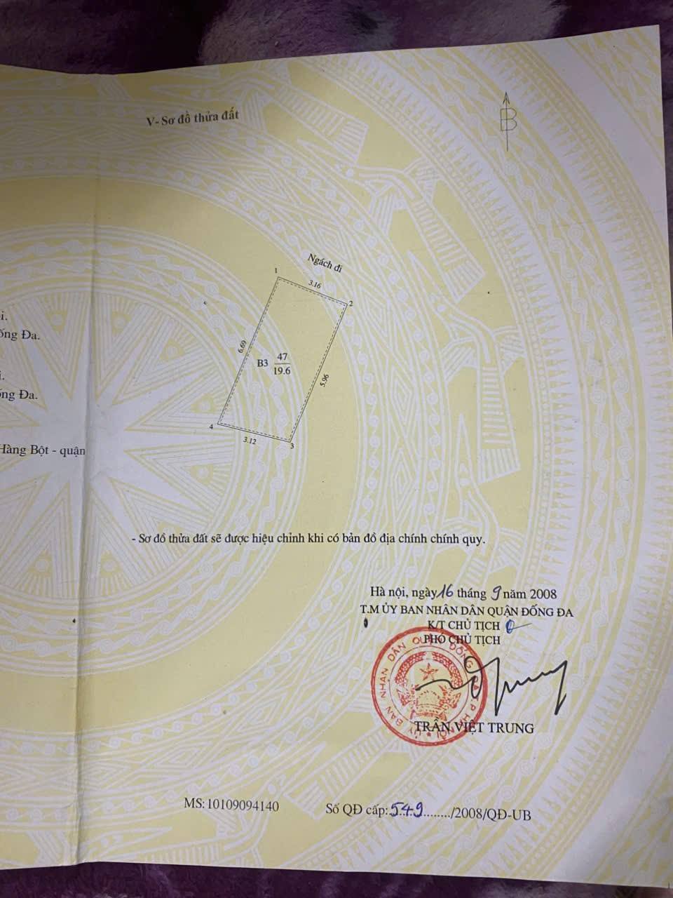 Bán nhà ngõ phố Thịnh Hào, Đống Đa, ngõ thông thoáng, ô tô nhỏ chạy qua, DTSD 23m, 4T, MT 3.3m. GIÁ 5,2 tỷ