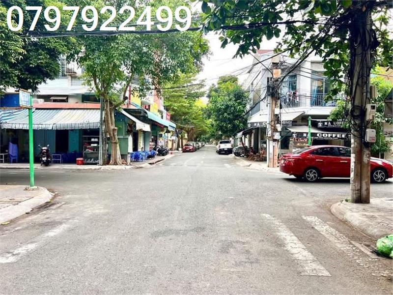  90m2