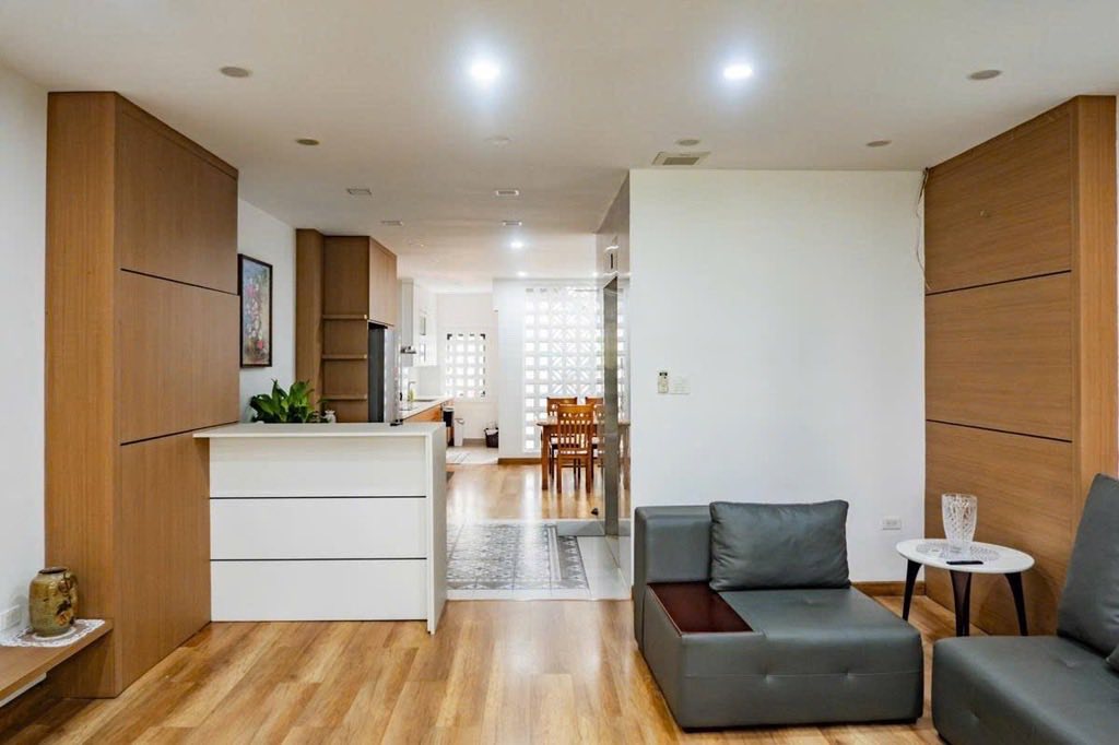 Nhà Khu Vĩnh Phúc, Ba Đình – 6 Tầng TM, 50m2, Nhà Đẹp Ở Ngay, Chỉ 10.2 Tỷ