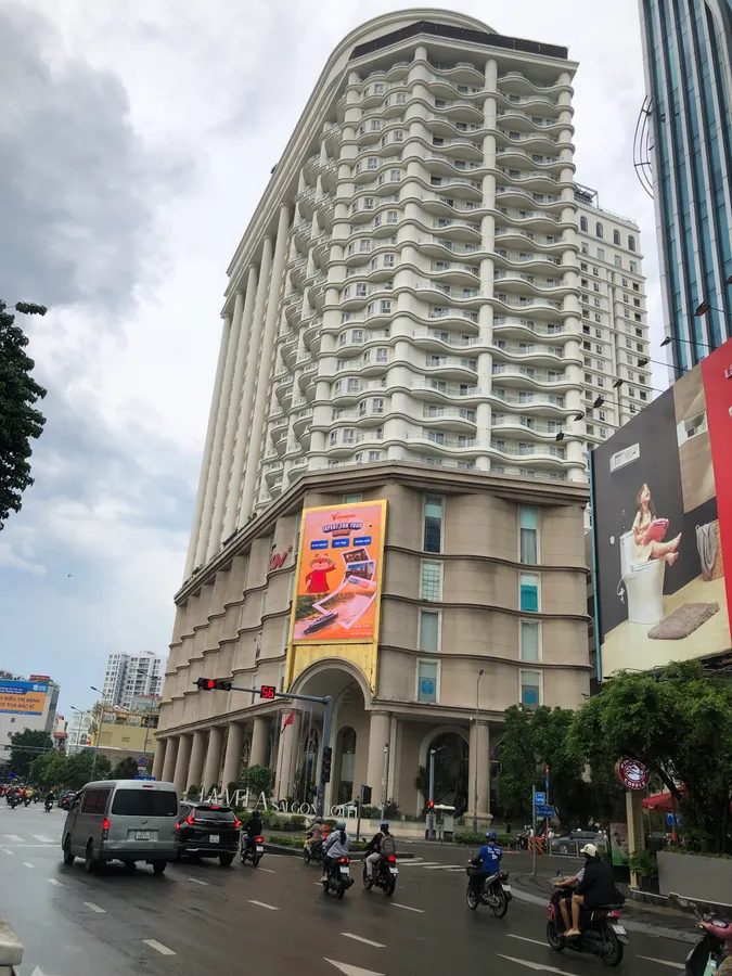 Vị trí vàng ngay đường Lý Chính Thắng Quận 3, ngang 9 m, BTCT kiên cố đẹp, giá 27 tỷ.