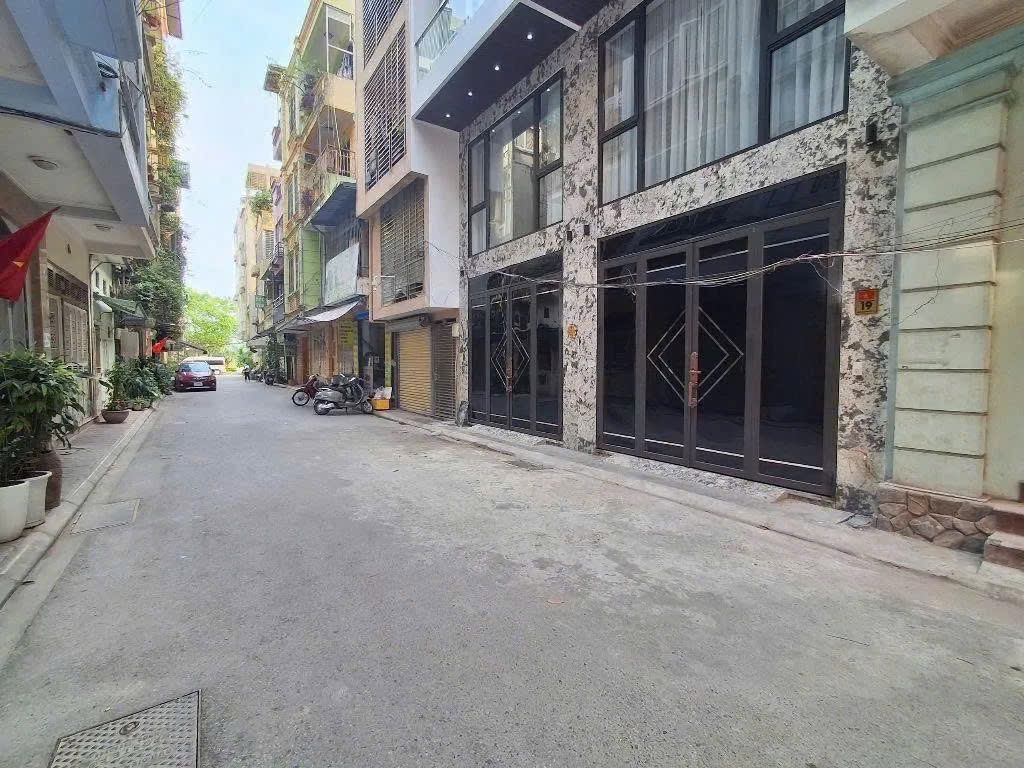 Cực phẩm phố Hoàng Như Tiếp,ngõ thông,ô tô đỗ cổng, KD, DT70m, MT7m, hơn 12 tỷ
