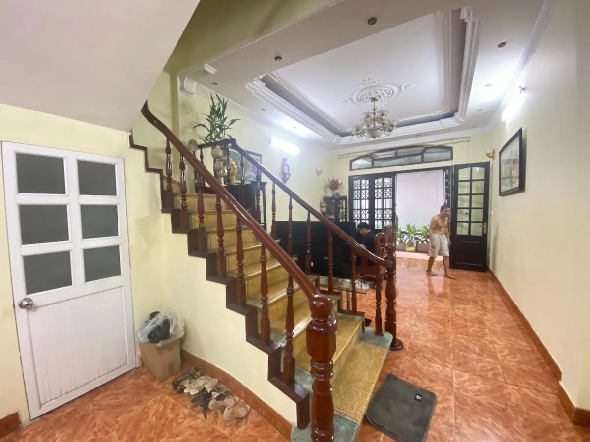 Bán Nhà Hào Nam. Đống Đa. Ô Tô. DT 110m2. MT 7m. 5 Tầng. Giá 13,8 Tỷ.