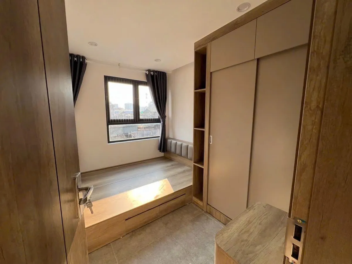 Bán Nhà Đường Láng. Đống Đa. 7 Tầng Thang Máy. DT 66m2. MT 5m. Giá 18,4 Tỷ.