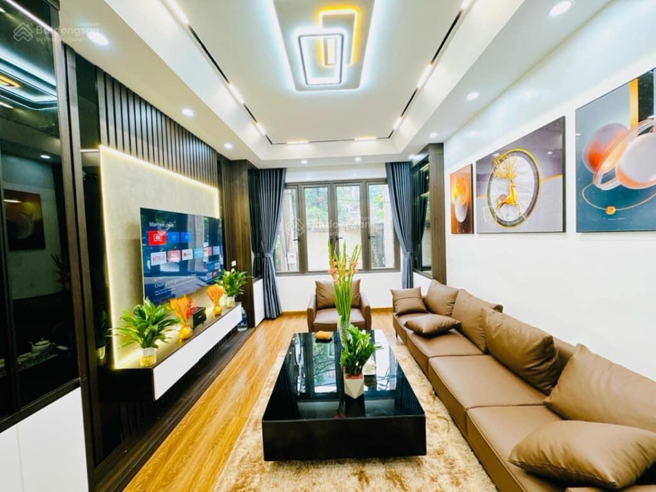 Bán nhà Hoàng Liệt - 45m2 x 5 tầng, giá 7.18tỷ, thoáng, ngõ rộng, ở luôn, SDCC