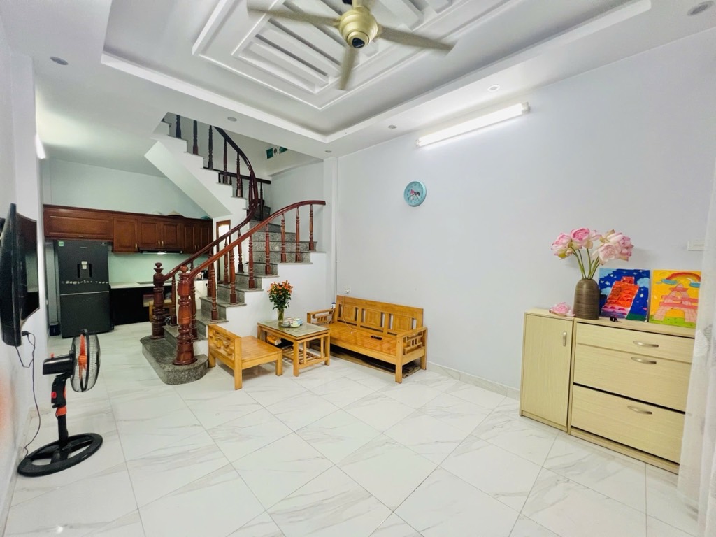 ĐẸP NHẤT PHÂN KHÚC – NGÕ HỒ XANH MÁT – CÂY XANH – HIẾM NHÀ BÁN – SỔ VUÔNG – PHÂN LÔ – GẦN HỒ – ĐƯỜNG THOÁNG – NHÀ XÂY