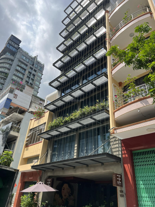 Bán Tòa Văn Phòng Mặt Tiền Nguyễn Cư Trinh, P. Nguyễn Cư Trinh, Q1 – 70m², Giá 39 Tỷ