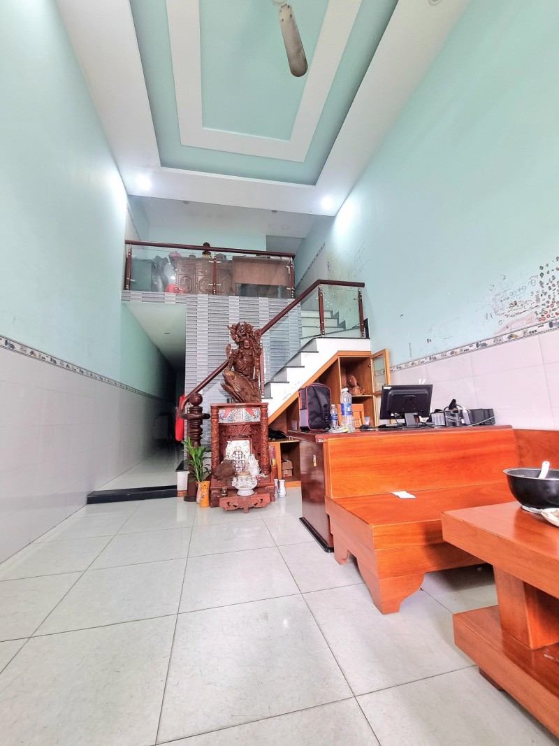 Bán nhà 2 Tầng Trung Tâm Dĩ An,SHR đường xe hơ,gần Bcons Garden