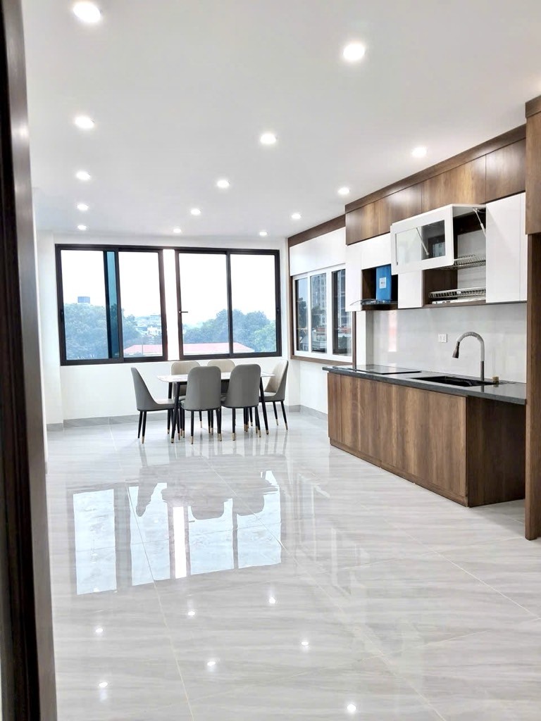 PHÂN LÔ TRẦN QUỐC HOÀN CẦU GIẤY - THANG MÁY - KINH DOANH – CHỈ 25 TỶ