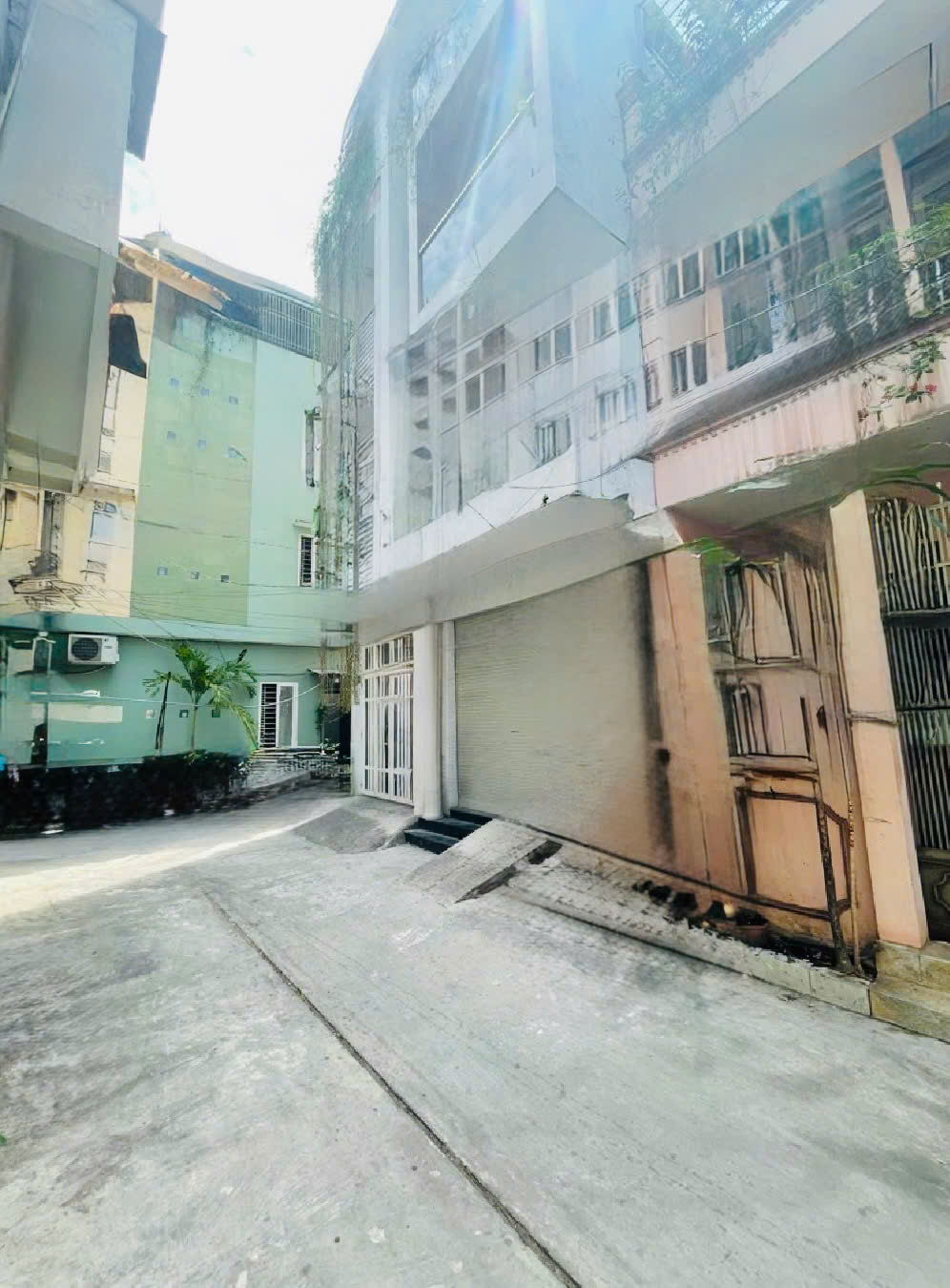 HẺM ÔTÔ – KHU VIP SÁT HADO CENTROSA – 3 TẦNG BTCT – SỔ NỞ HẬU – CHỈ 12.X TỶ.