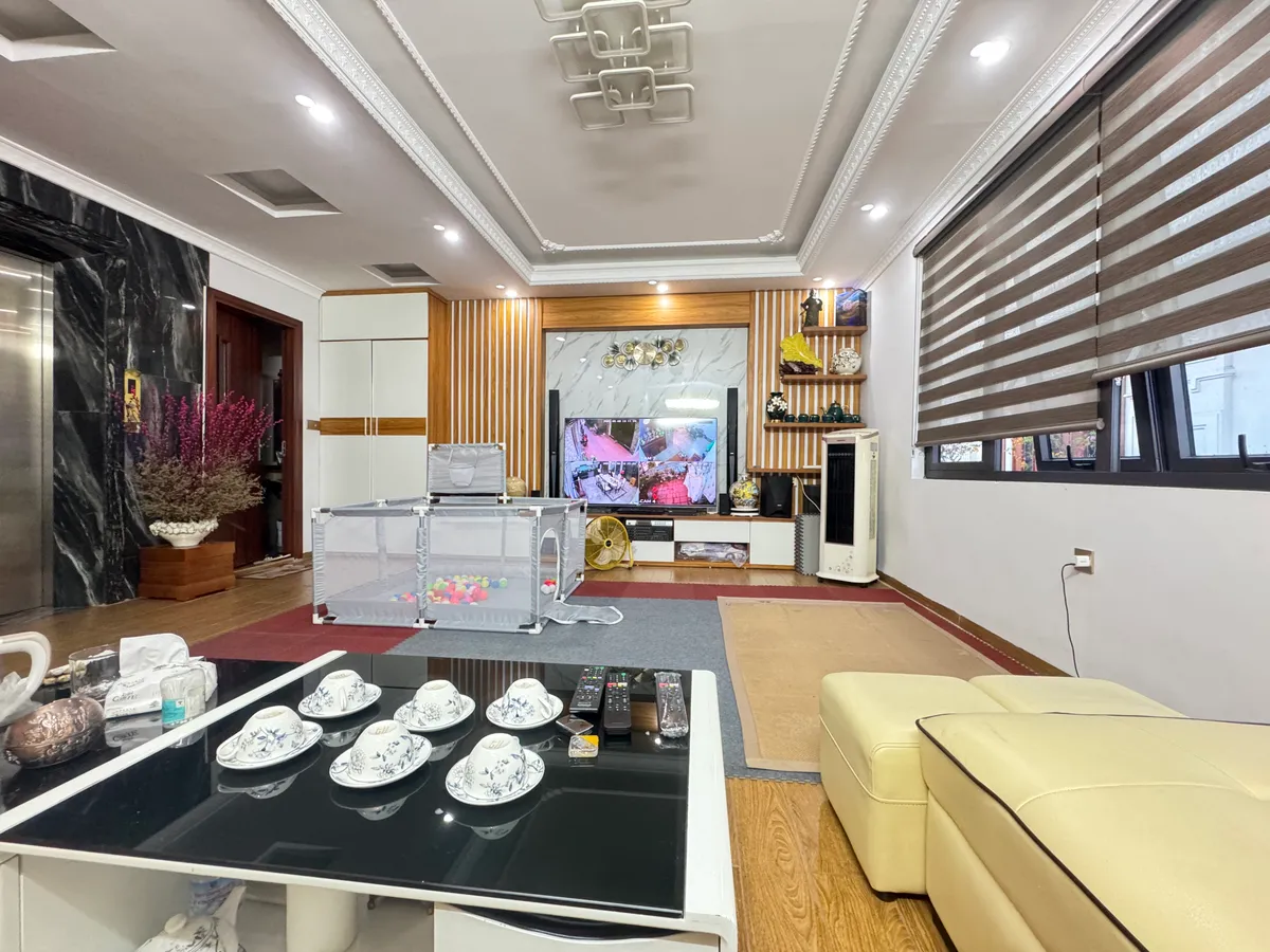 CĂN NHÀ ĐẸP NHẤT ĐƯỜNG ÁI MỘ - LONG BIÊN, 39M2, 6 TẦNG, THANG MÁY NGÕ THÔNG, GIÁ CHỈ 12,5 TỶ