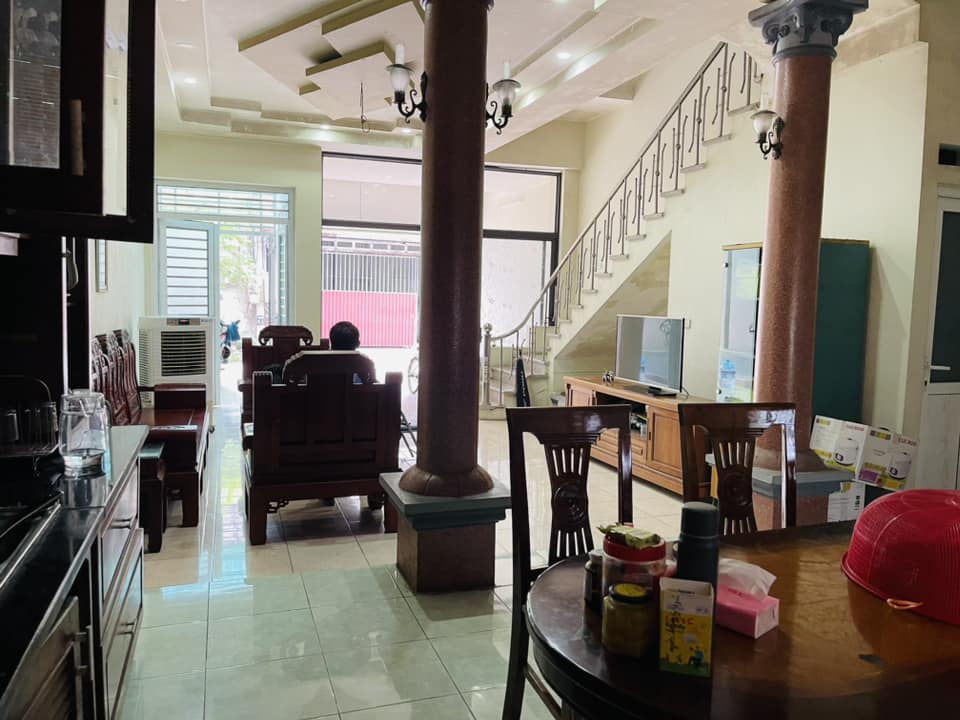 NHÀ CỰC ĐẸP VỊ TRÍ TẠI CAO LỖ, ĐÔNG ANH - 96m2 x 4 TẦNG, MT 6m. GIÁ 11 TỶ.