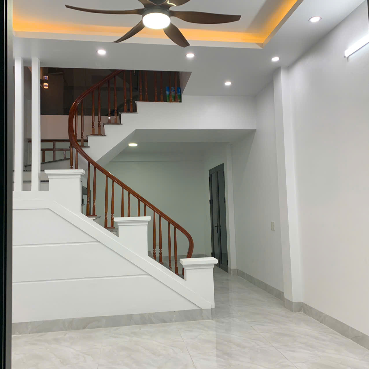 78m2