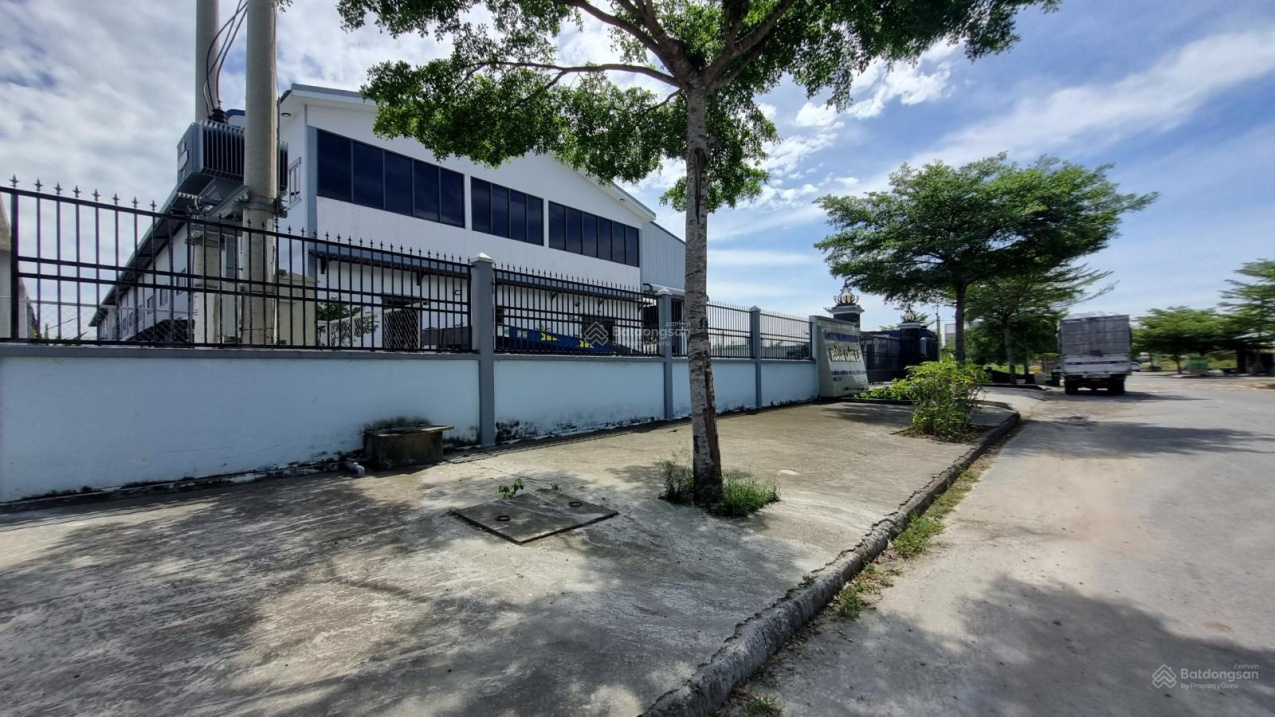 Cho thuê kho xưởng 5000m2 (XD: 3300m2) giá tốt KCN Vĩnh Lộc. PCCC tự động, trạm điện