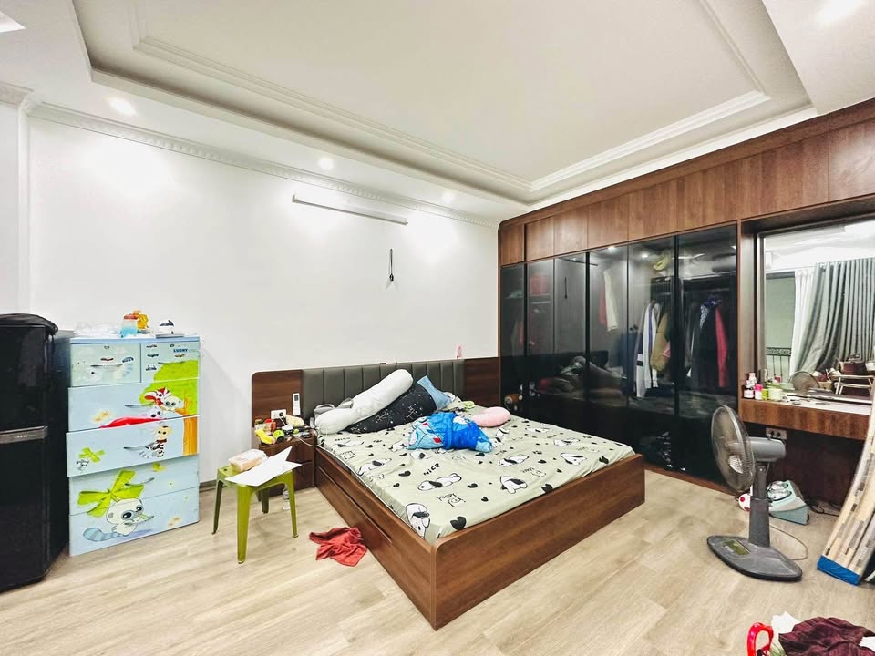 62m2