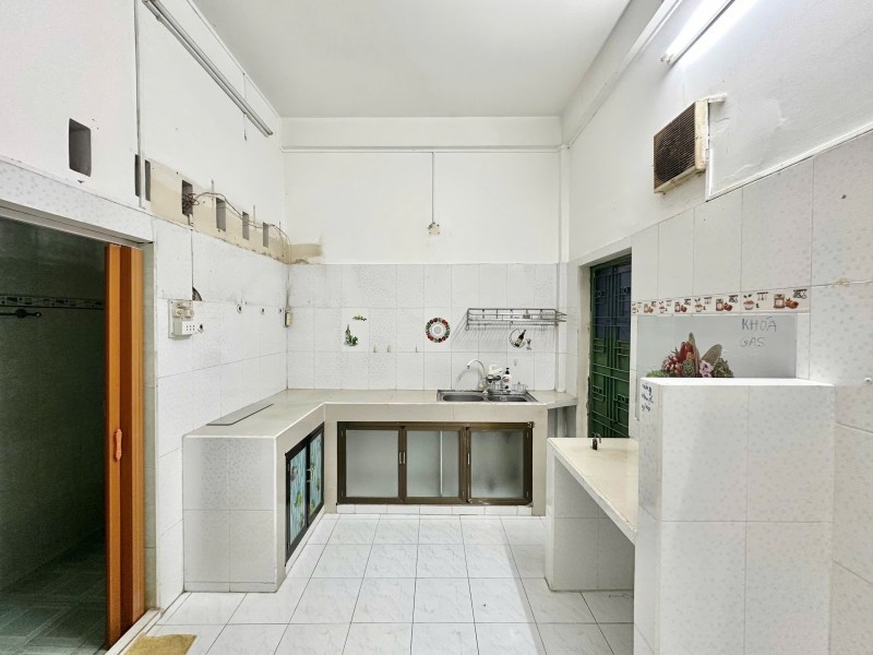 BÁN NHÀ PHÚ NHUẬN HXH 70M2 2 TẦNG NGANG 4,2M 3 PN HẺM THÔNG THÍCH QUẢNG ĐỨC 7.8 TỶ.