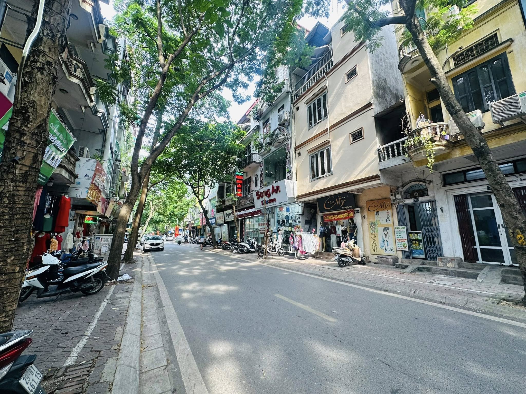 Bán nhà ngõ 389 Hoàng Quốc Việt, Cầu Giấy, 68m2, 7 tầng, thang máy, ôtô, kinh doanh, 29 tỷ