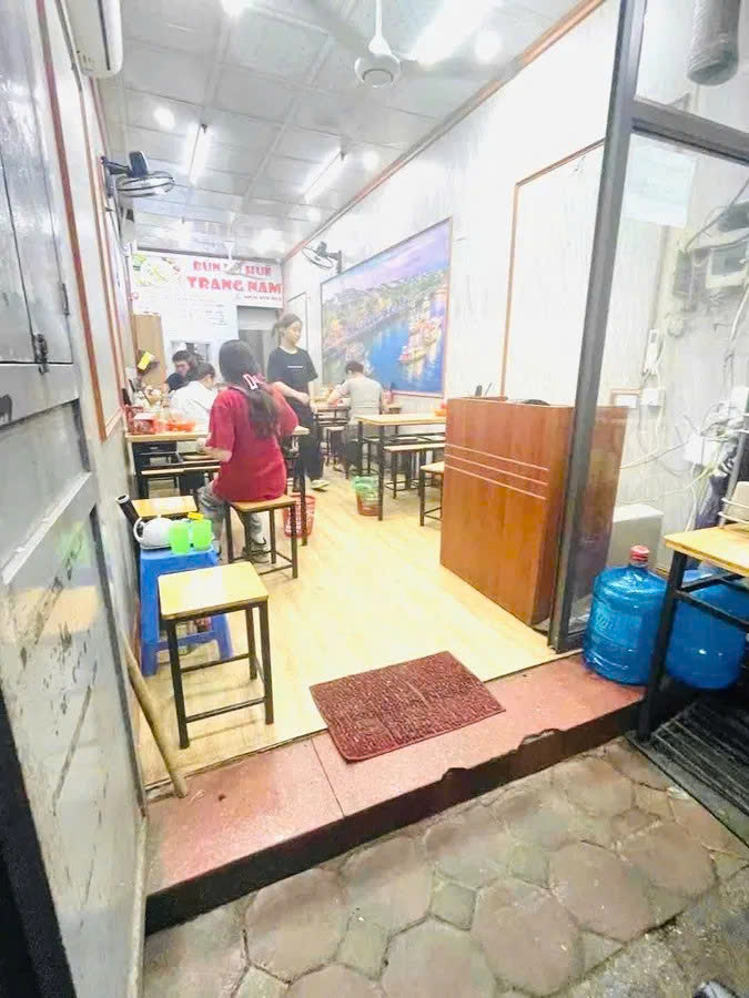 Bán nhà phố Chùa Bộc, Đống Đa 40m2 ô tô kinh doanh sầm uất 13.5 tỷ nhà 5 tầng