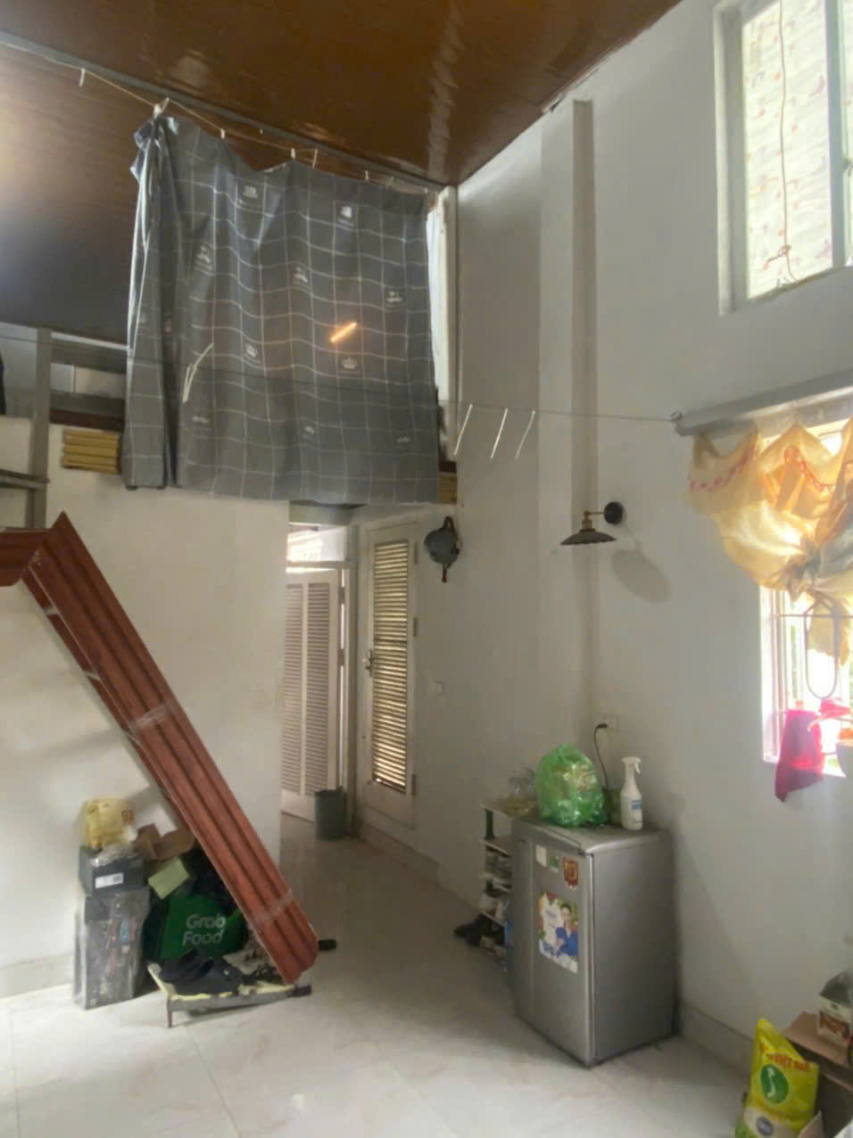 Cho thuê nhà nguyên căn ngõ 1277 Giải Phóng, 35m x 1.5 Tầng 2 ngủ 1 wc, 6 Triệu