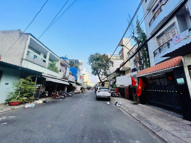 Nhà MT Chu Thiên, 100m2, ngang 4.5m, 4 tầng – ngay richstar – kinh doanh đỉnh