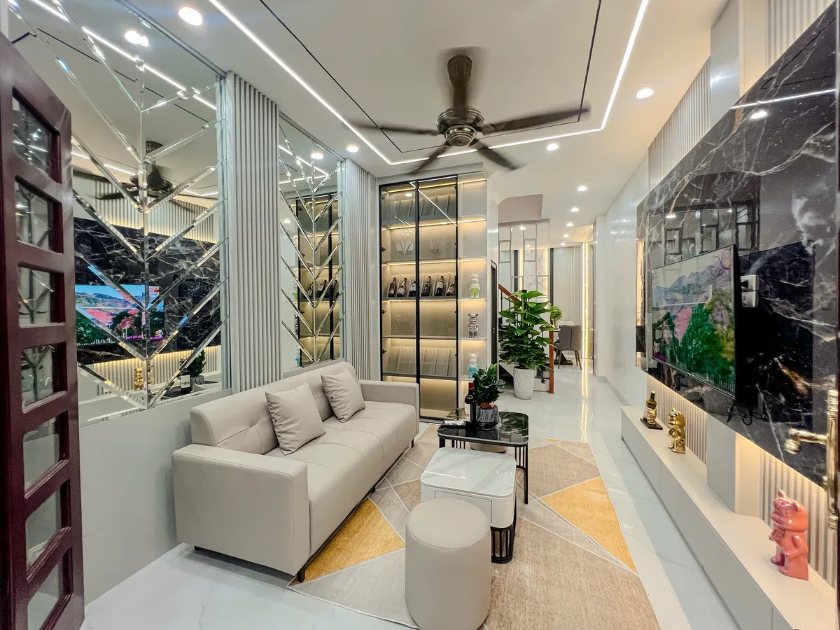 BÁN GẤP NHÀ LÔ GÓC SIÊU ĐẸP – NGÕ THÔNG – BA GÁC VÀO TẬN CỬA – HỒNG MAI, NGÕ QUỲNH, BẠCH MAI, MINH KHAI