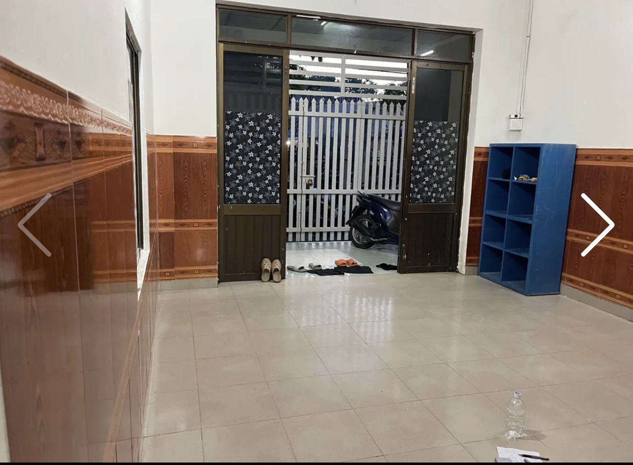 Nhà cấp 4 lửng đúc kiệt oto Trần Hưng Đạo . DT:81m , ngang 5m5