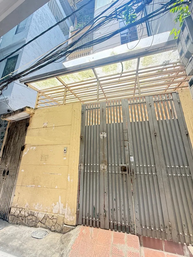 ĐỐNG ĐA -NHÀ CŨ 130M2, GẦN PHỐ, ĐẤT RẺ ĐẦU TƯ ĐÓN QUY HOẠCH GIÁ 208Tr/m2