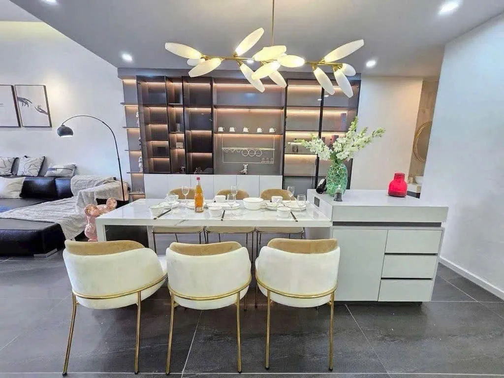 Bán nhà 3 tầng xây mới 100% lên nhà số 101 Nguyễn Thuý – FULL NỘI THẤT CAO CẤP