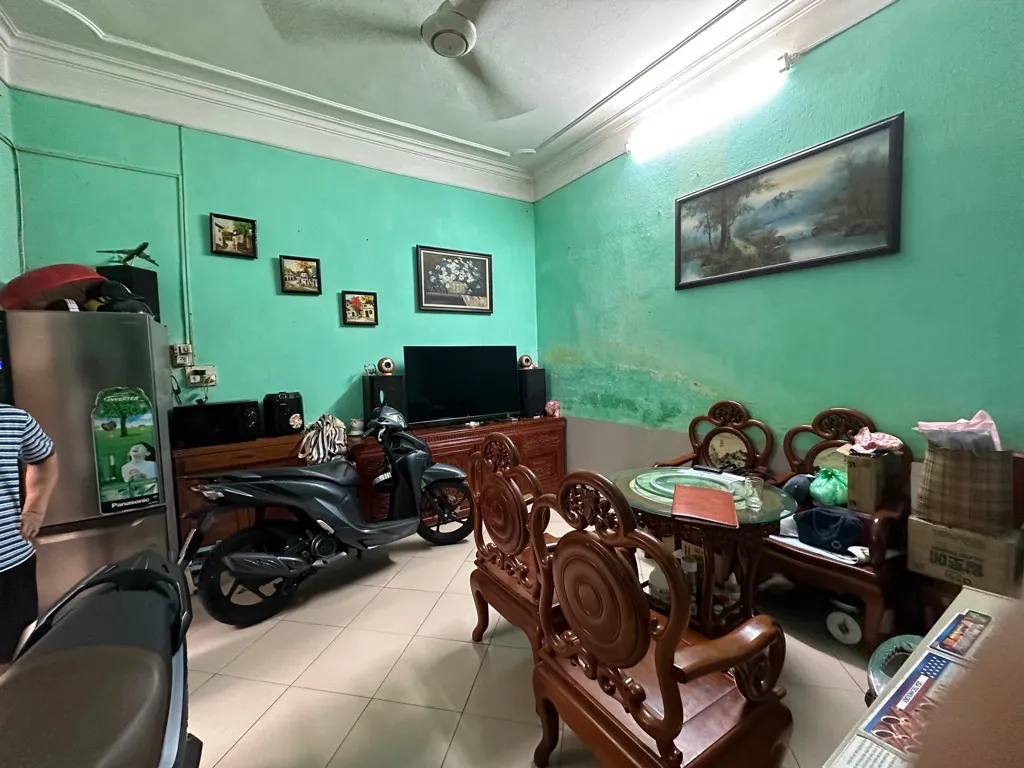 BÁN NHÀ XÃ ĐÀN GẦN PHẠM NGỌC THẠCH.LÊ DUẨN. ĐÊ LA THÀNH.40M 2 TẦNG. MT 4,4 M.12 tỷ