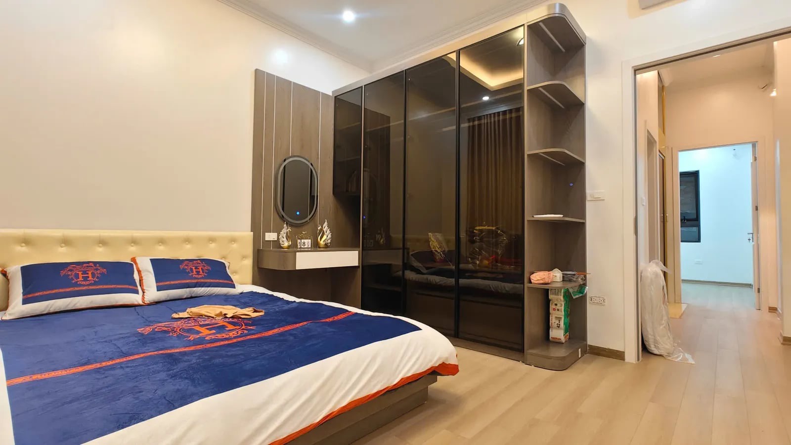 Bán Nhà Phố Thái Hà 5 Tầng Oto Vào Nhà Có Thang Máy Siêu Hiếm Trong Giá Tiền