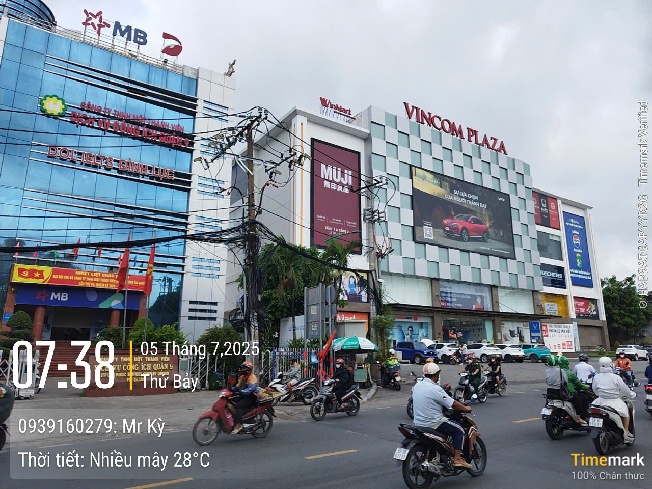 Nhà sát gần Vincom Lê Văn Việt, Xe Hơi Thông, Ngang 4,6m, 116m2, 6.7 Tỷ