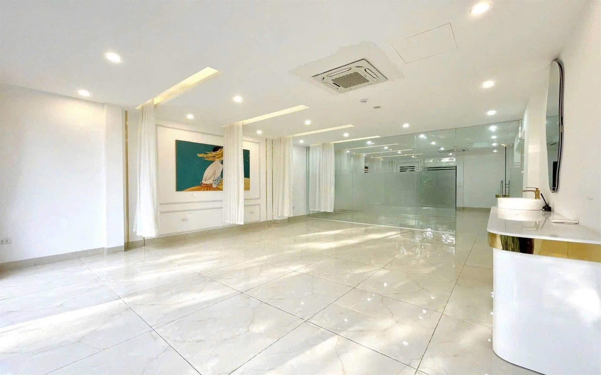 Bán nhà phố Lê Văn Lương, Thanh Xuân 90m2 xây 9 tầng có hầm giá 53 tỷ thuê 90tr/tháng