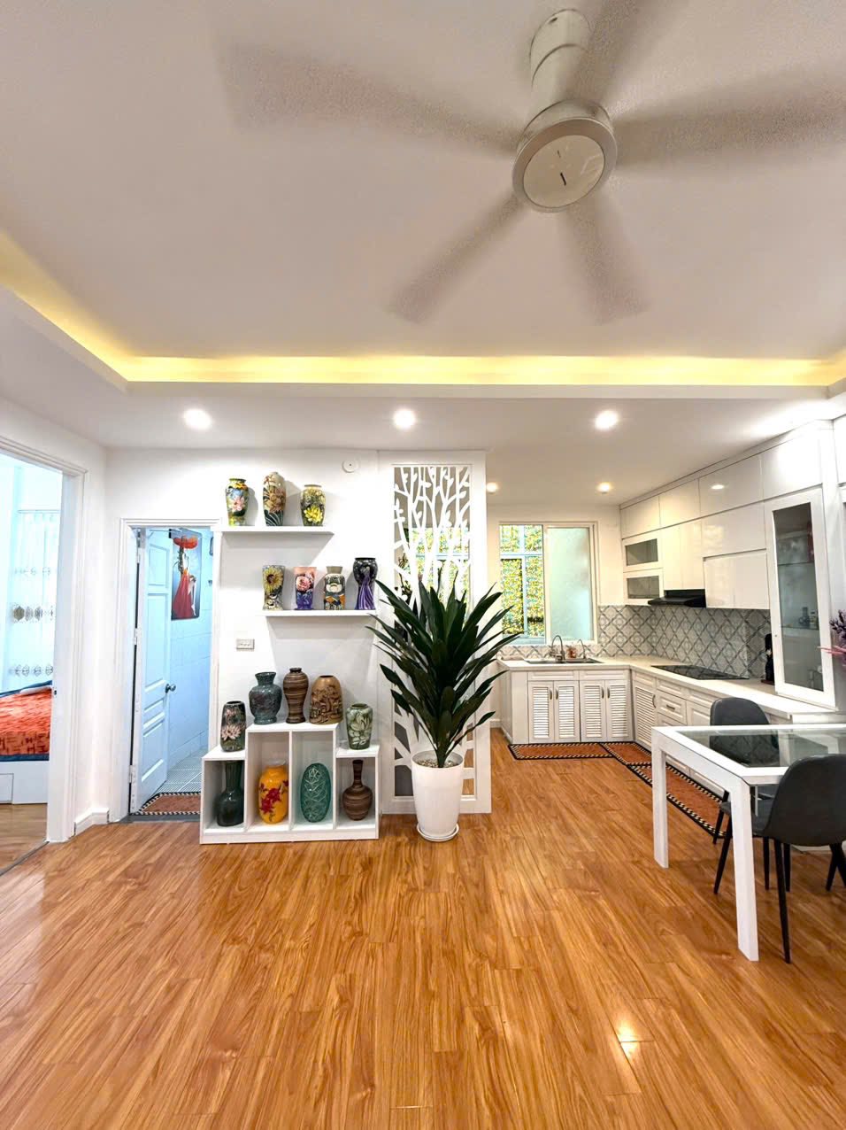 CHUNG CƯ CAO CẤP CẦU GIẤY- VIEW TRIỆU ĐÔ-NẰM TRONG KHU ĐÔ THỊ BẬC NHẤT-73.4m2- CHỈ 6 TỶ- FULL NỘI THẤT- Ở NGAY