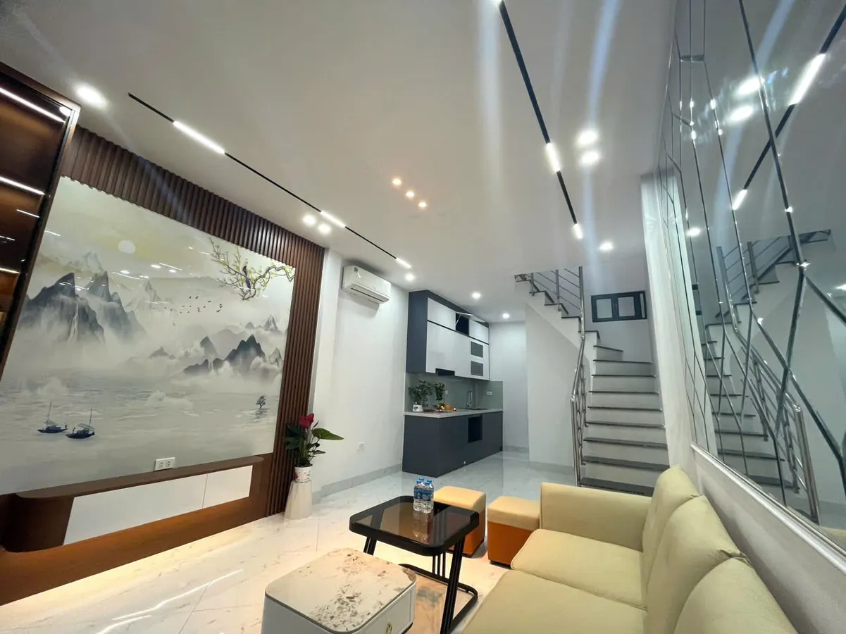 BÁN NHÀ KHƯƠNG TRUNG, THANH XUÂN, HÀ NỘI – 28M² × 3 TẦNG – GIÁ CHỈ 3.1 TỶ – NHÀ ĐẸP TỰ XÂY, đầy đủ – TẶNG TOÀN BỘ NỘI THẤT, GẦN PHỐ, TIỆN ÍCH ĐẦY ĐỦ